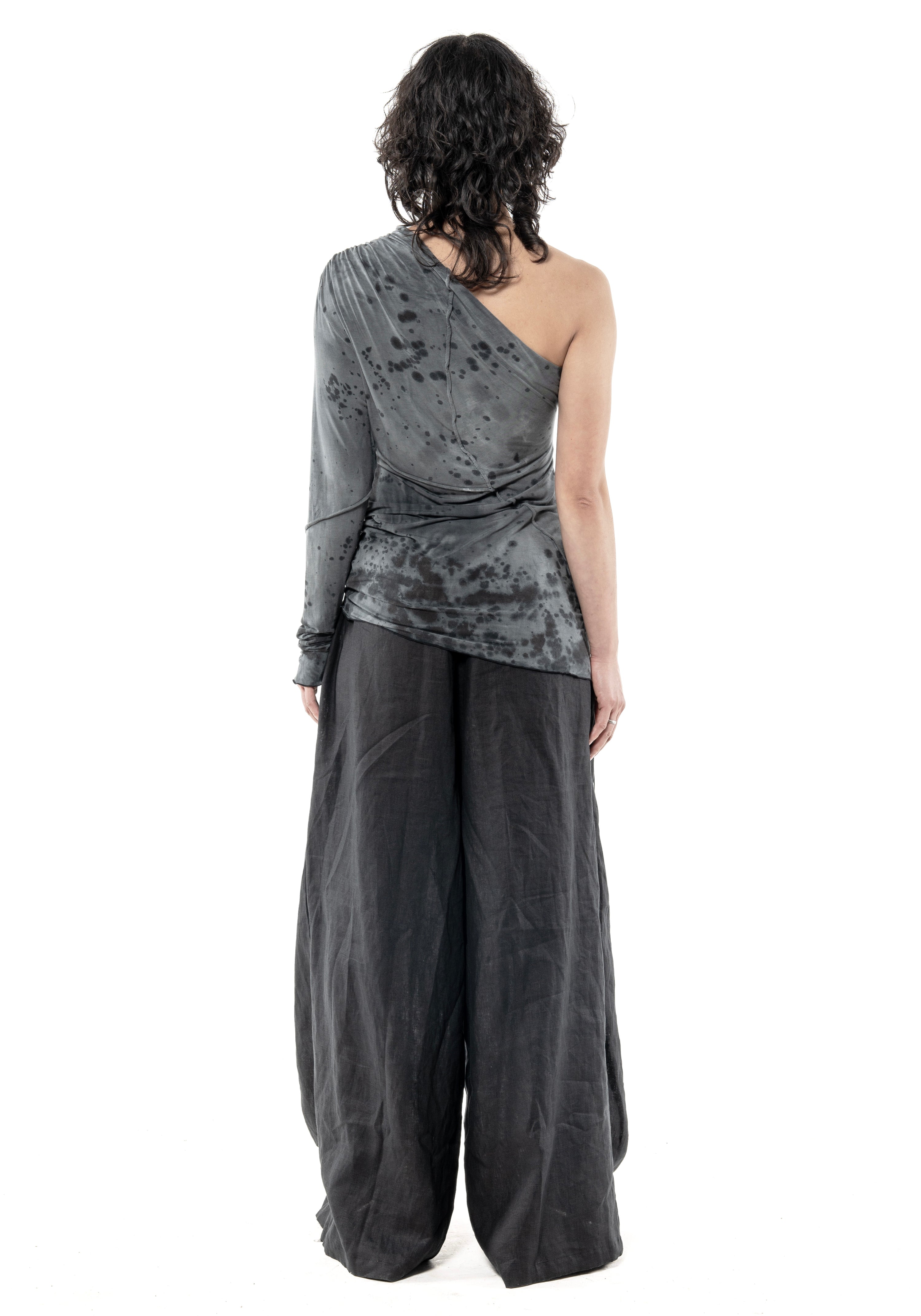 Anesu Top Noda Hitam